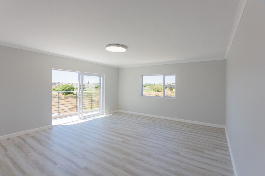 3 Bedroom Property for Sale in Country Club Western Cape